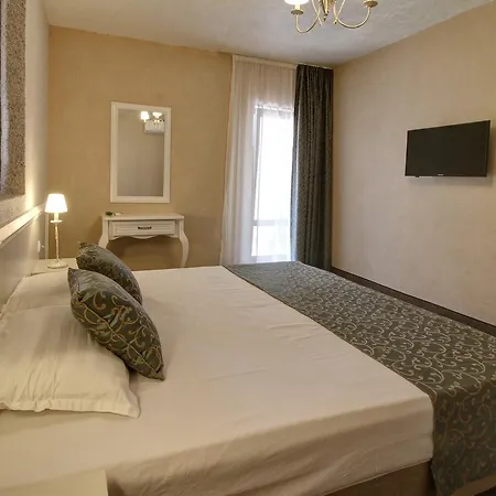 Eco Park 4* Shkorpilovtsi