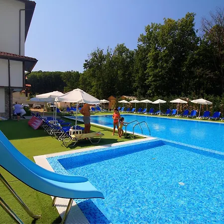 Eco Park Aparthotel