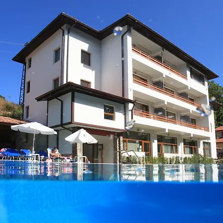 Eco Park Aparthotel 4*